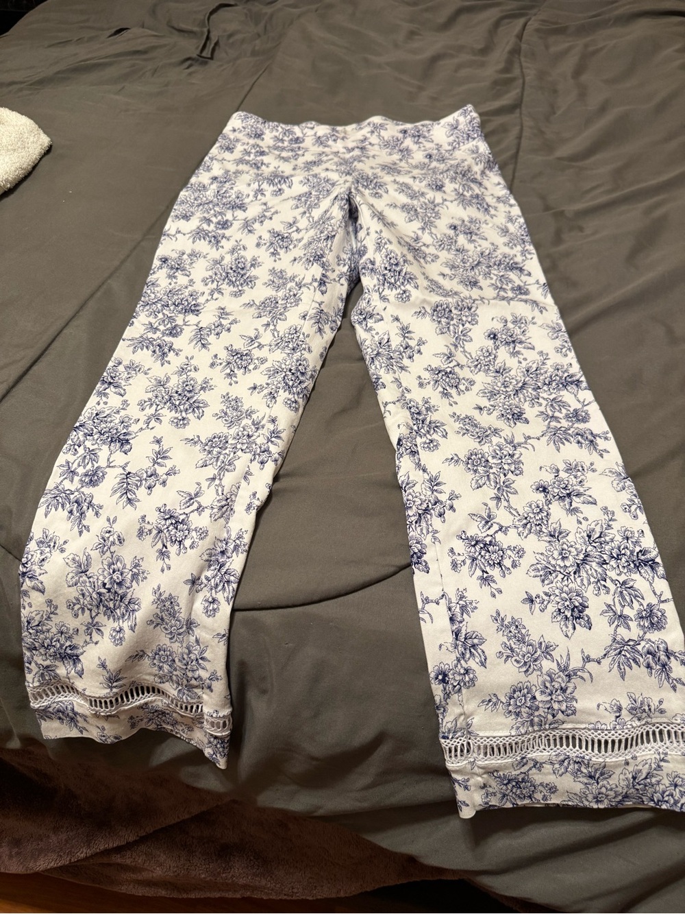 Van Heusen White Pants with Blue Floral Print and Lace Hem